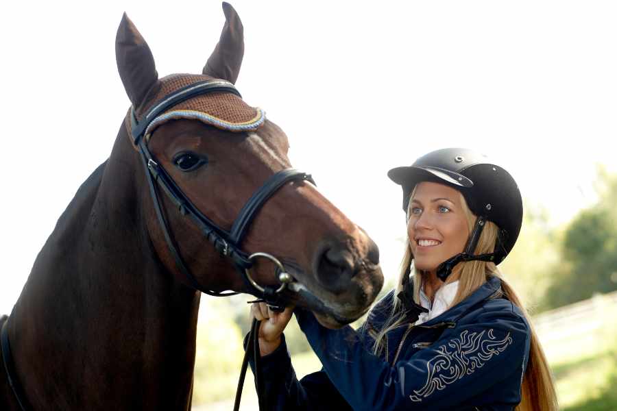5. Respeto Mutuo al Corregir a tu Caballo